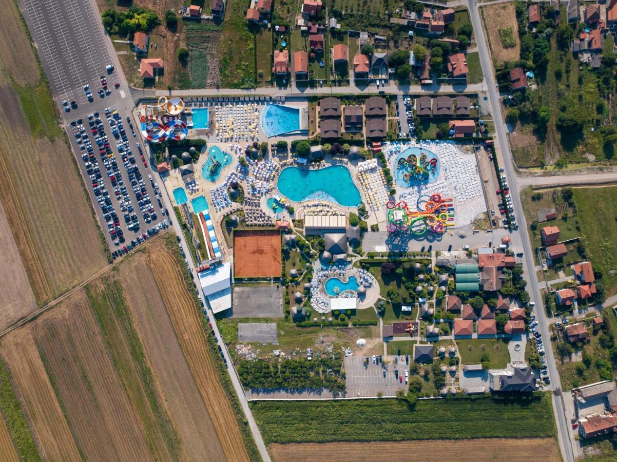 S Club Resort Hotel Aqua Park And Spa Belgrade Exterior photo