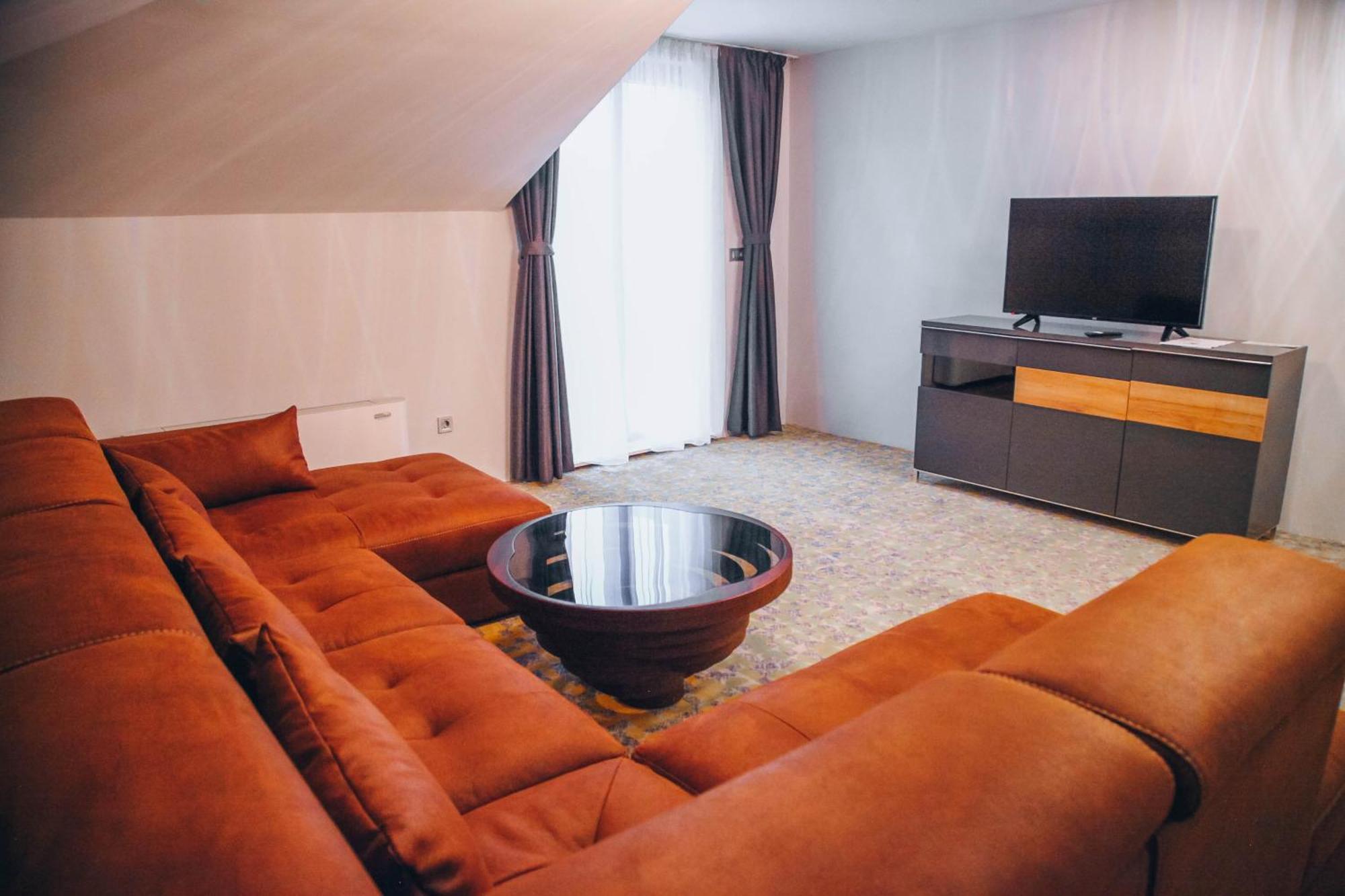 S Club Resort Hotel Aqua Park And Spa Belgrade Exterior photo