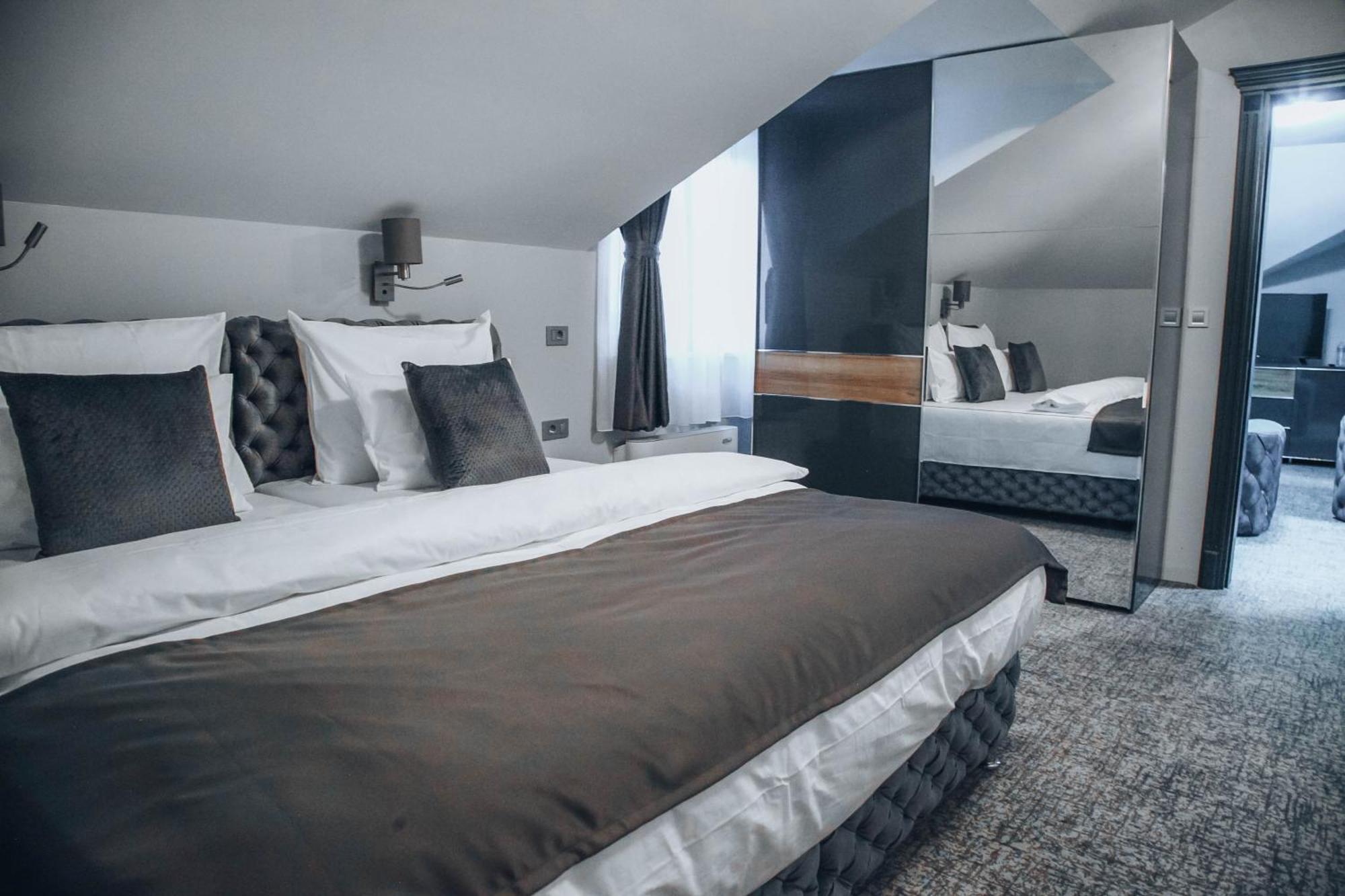 S Club Resort Hotel Aqua Park And Spa Belgrade Room photo